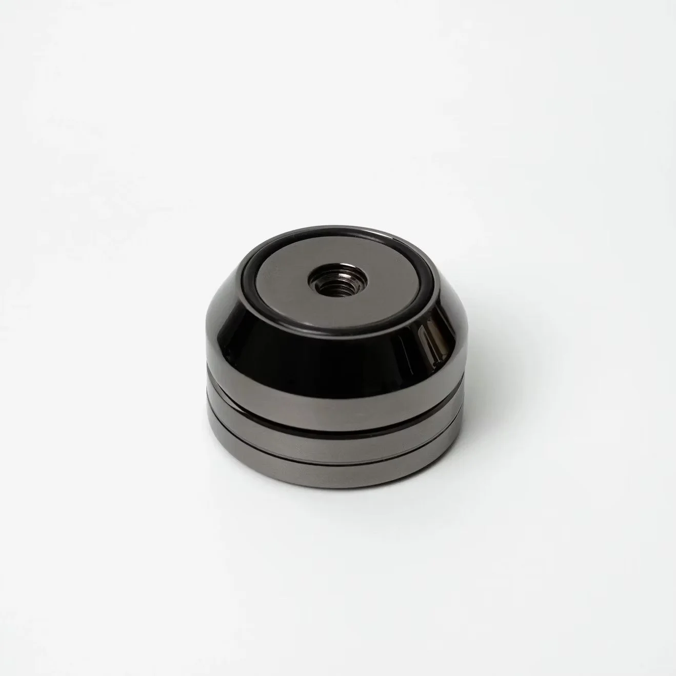 Omicron X6 — decouplers